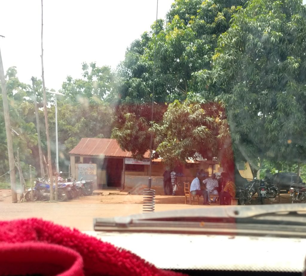 Togo Border Guards Collecting Personal Fees